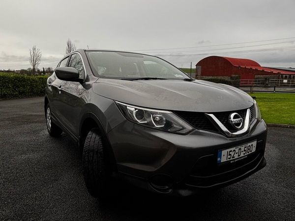 Nissan Qashqai Hatchback, Diesel, 2015, Grey
