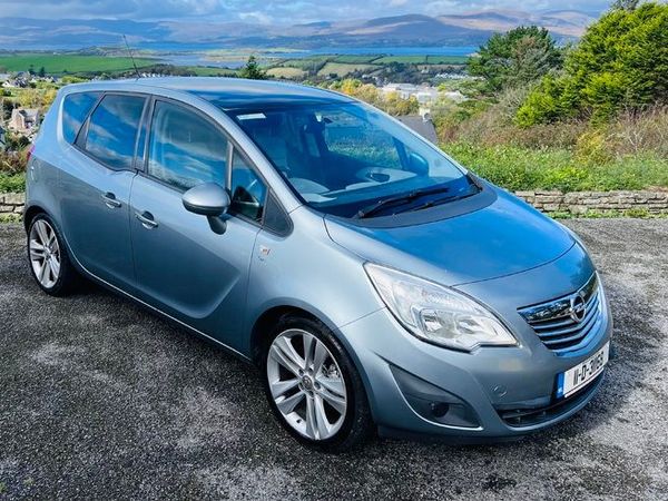 Opel Meriva MPV, Petrol, 2011, Silver