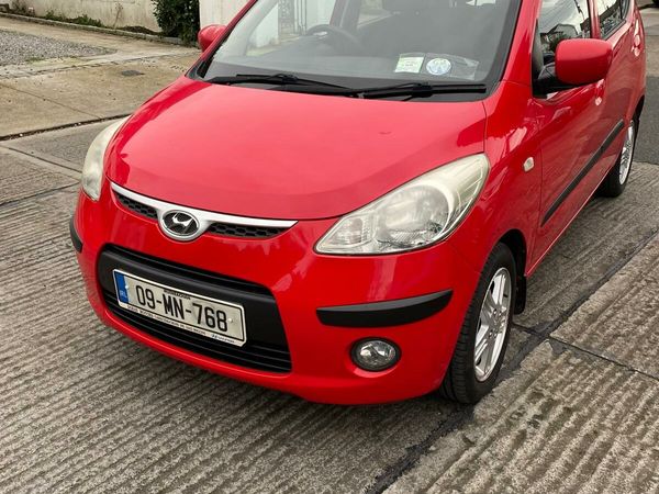 Hyundai i10 Hatchback, Petrol, 2009, Red