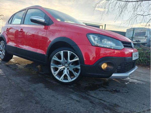 Volkswagen Polo SUV, Petrol, 2016, Red