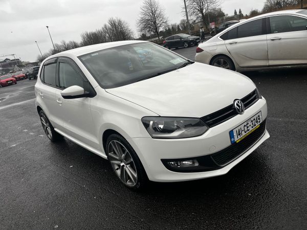 Volkswagen Polo Hatchback, Petrol, 2014, White