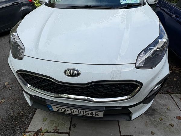 Kia Sportage SUV, Diesel Hybrid, 2021, White