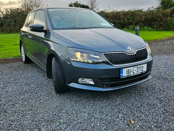 Skoda Fabia Hatchback, Petrol, 2016, Grey