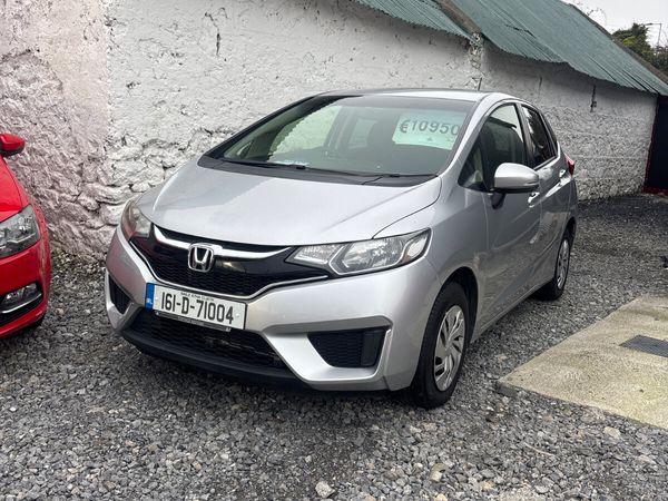 Honda Fit Hatchback, Petrol, 2016, Silver