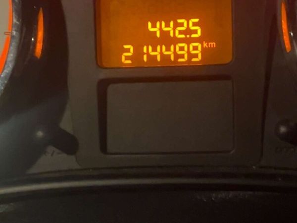 Peugeot 207 Hatchback, Diesel, 2010, Silver