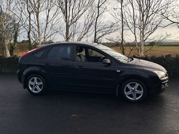 Ford Focus Hatchback, Petrol, 2008, Black