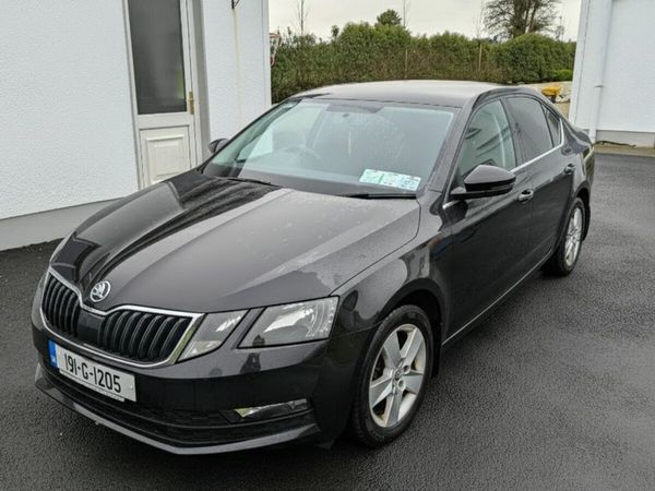 Skoda Octavia Saloon, Diesel, 2019, Black