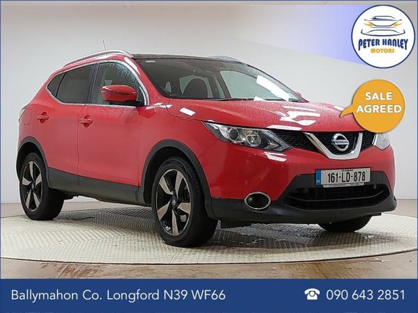 Nissan Qashqai Hatchback, Diesel, 2016, Red