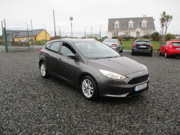Ford Focus Hatchback, Diesel, 2017, Grey