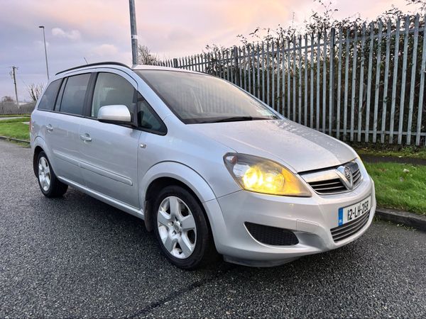 Vauxhall Zafira MPV, Diesel, 2012, Silver