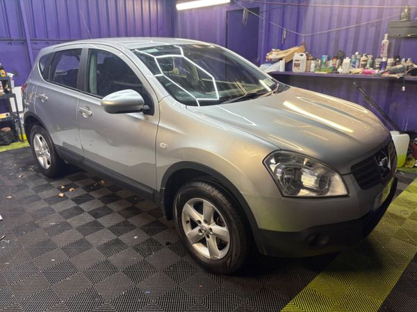 Nissan Qashqai Hatchback, Petrol, 2010, Silver