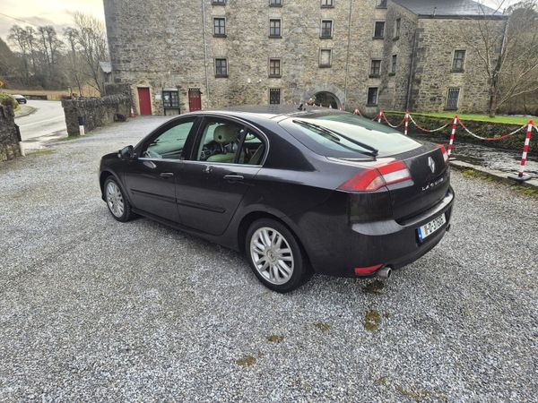 Renault Laguna Hatchback, Diesel, 2011, Black