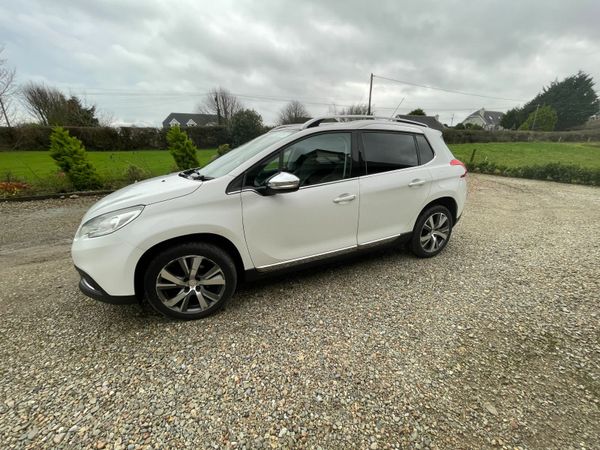 Peugeot 2008 Hatchback, Diesel, 2014, White