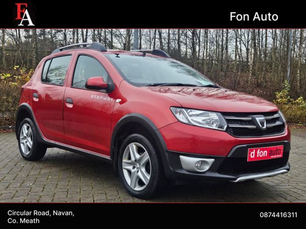 Dacia Sandero Stepway Hatchback, Diesel, 2015, Red