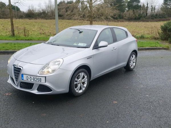 Alfa Romeo Giulietta Hatchback, Petrol, 2012, Grey