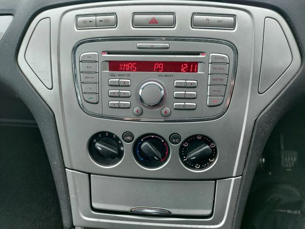 Ford Mondeo Hatchback, Diesel, 2009, Grey