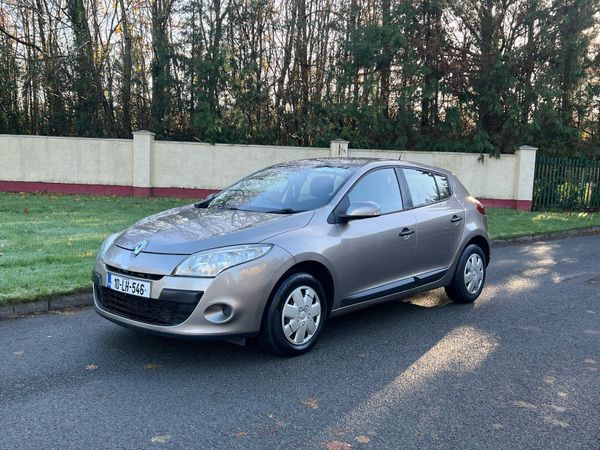 Renault Megane Hatchback, Diesel, 2010, Gold