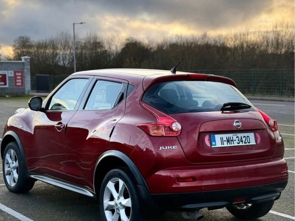 Nissan Juke SUV, Diesel, 2011, Red