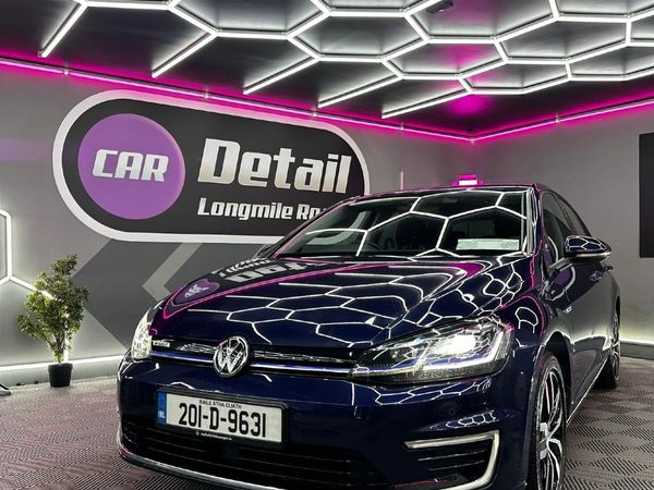 Volkswagen Golf Estate, Electric, 2020, Blue