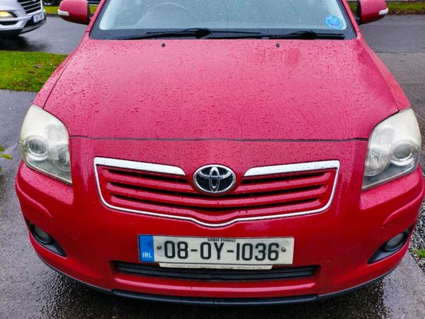 Toyota Avensis Saloon, Petrol, 2008, Red