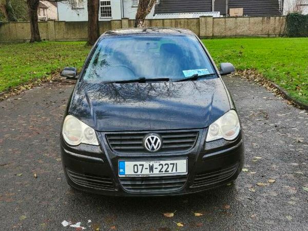 Volkswagen Polo Hatchback, Petrol, 2007, Black