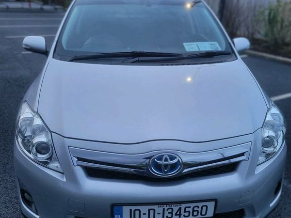 Toyota Auris Hatchback, Petrol Hybrid, 2010, Silver