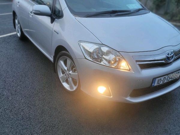 Toyota Auris Hatchback, Petrol Hybrid, 2010, Silver