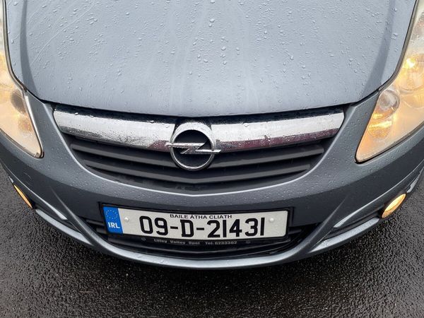 Opel Corsa Hatchback, Petrol, 2009, Silver