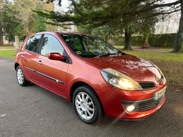 Renault Clio Hatchback, Petrol, 2008, Red