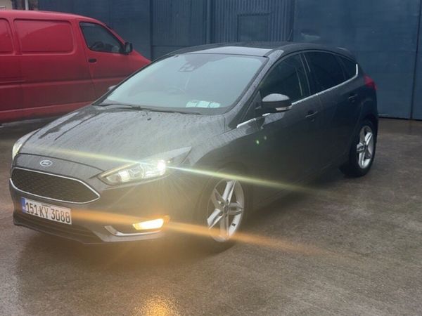 Ford Focus Hatchback, Diesel, 2015, Grey