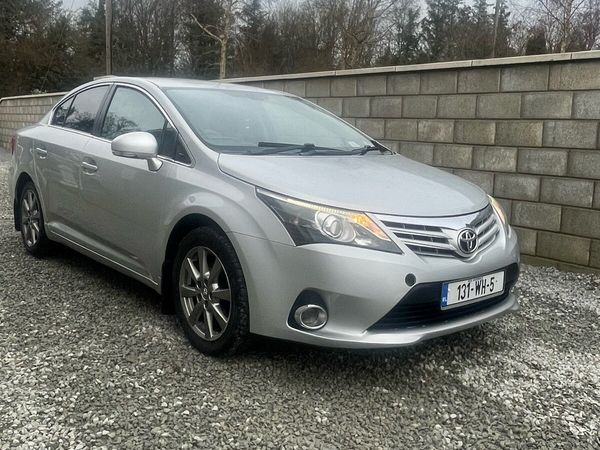Toyota Avensis Saloon, Diesel, 2013, Silver