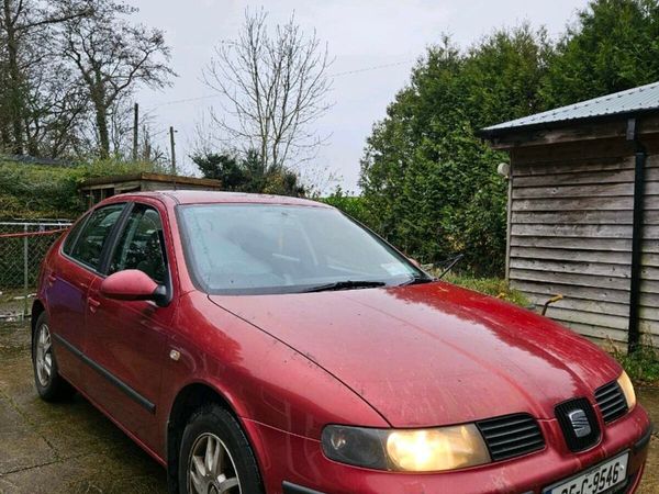 SEAT Leon Hatchback, Petrol, 2005, Red