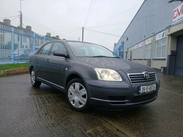 Toyota Avensis Hatchback, Petrol, 2006, Grey