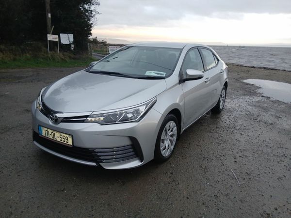 Toyota Corolla Saloon, Diesel, 2017, Grey