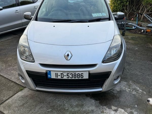 Renault Clio Hatchback, Petrol, 2011, Silver