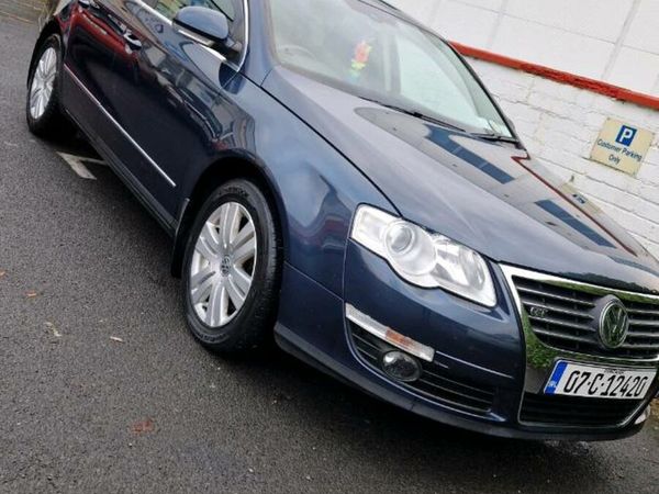 Volkswagen Passat Saloon, Petrol, 2007, Blue