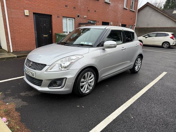 Suzuki Swift Hatchback, Petrol, 2015, Silver