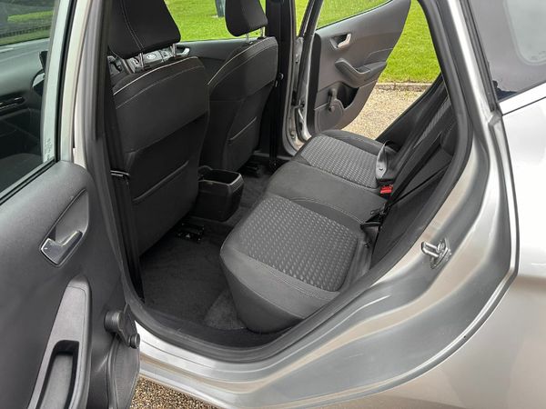 Ford Fiesta Hatchback, Petrol, 2018, Grey