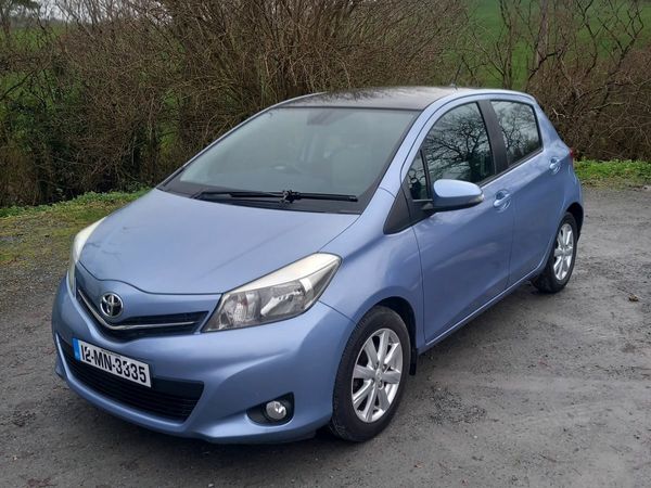 Toyota Yaris Hatchback, Petrol, 2012, Blue