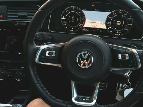 Volkswagen Golf Hatchback, Diesel, 2018, Grey