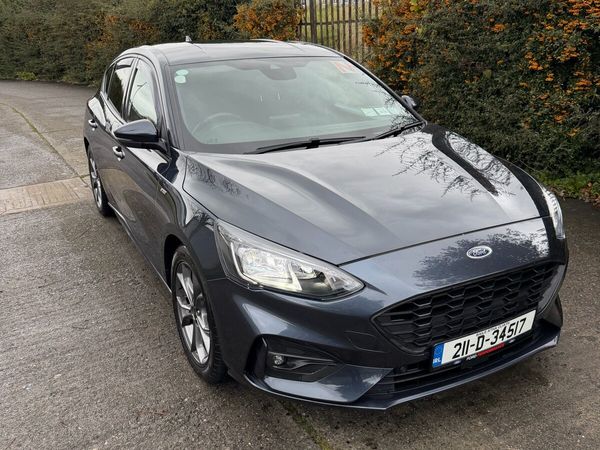 Ford Focus Hatchback, Diesel, 2021, Blue