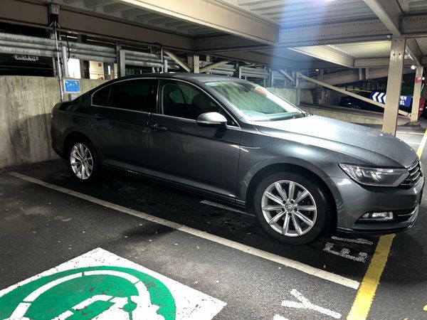 Volkswagen Passat Saloon, Diesel, 2016, Grey