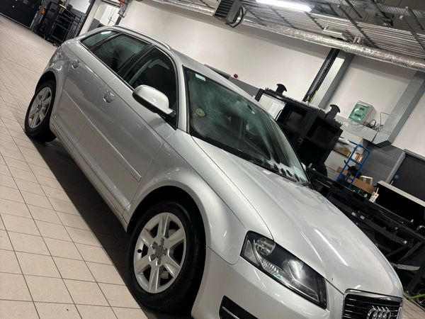 Audi A3 Hatchback, Diesel, 2010, Silver