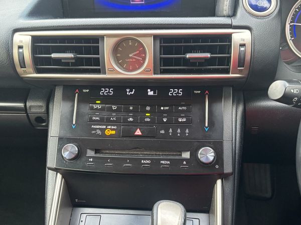 Lexus IS Saloon, Petrol Hybrid, 2014, Black