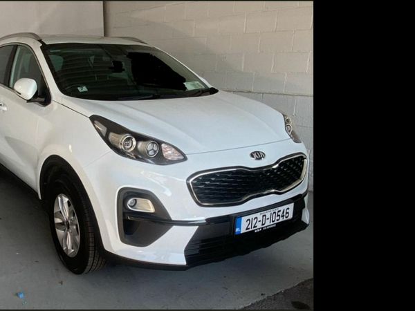 Kia Sportage SUV, Diesel Hybrid, 2021, White