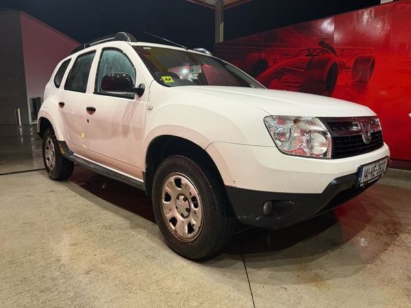 Dacia Duster SUV, Diesel, 2014, White