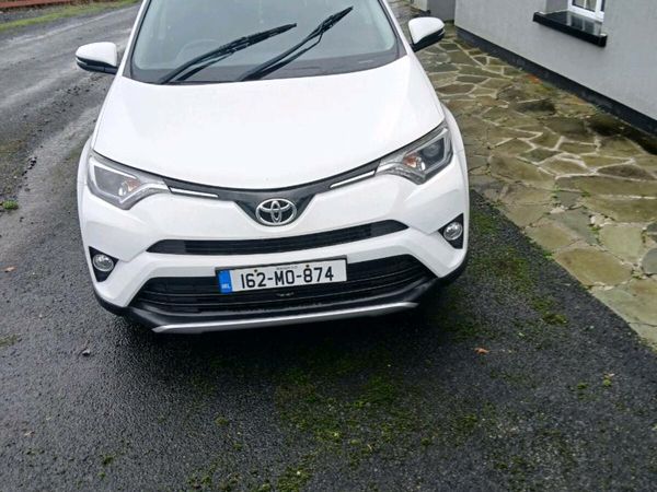 Toyota RAV4 SUV, Diesel, 2016, White