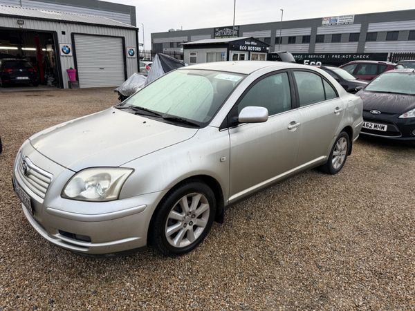 Toyota Avensis Saloon, Petrol, 2005, Silver