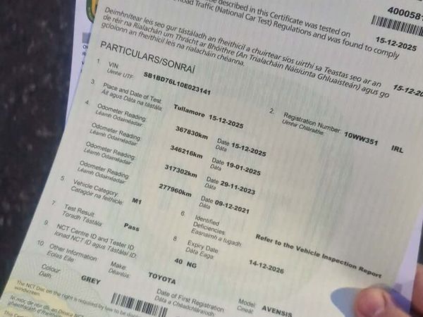 Toyota Avensis Saloon, Diesel, 2010, Grey