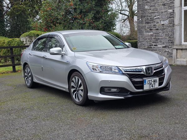 Honda Accord Saloon, Petrol Hybrid, 2013, Silver